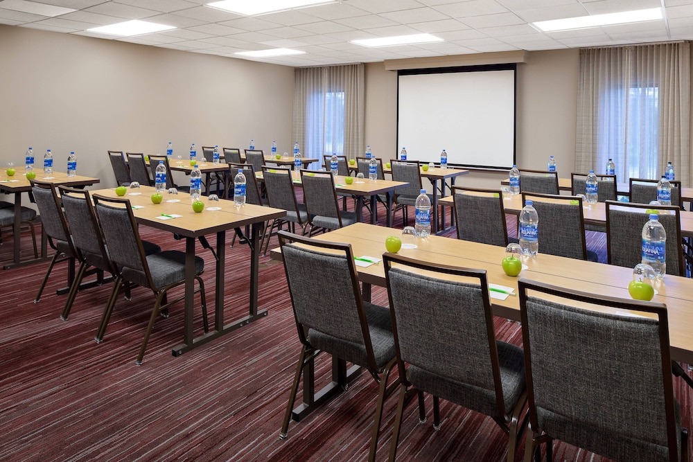 courtyard by marriott pittsburgh airport