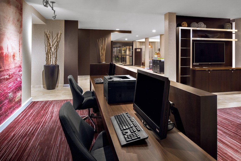 courtyard by marriott pittsburgh airport