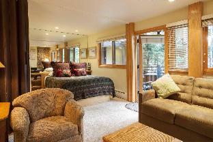 laurelwood condominiums