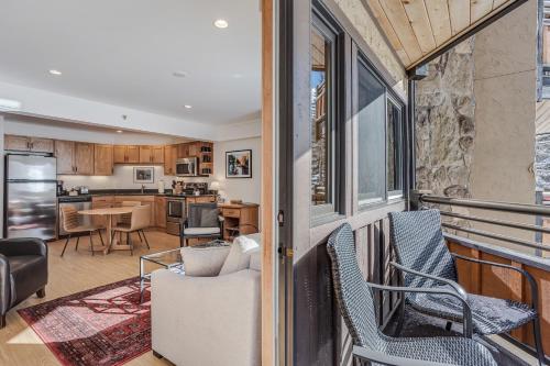 laurelwood condominiums