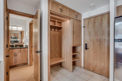 laurelwood condominiums