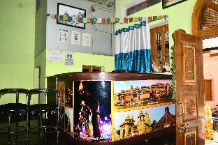 H R Paying Guest House,Sarnath>>Varanasi,3 star