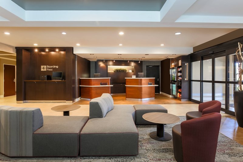 courtyard by marriott monroe airport
