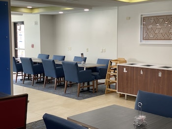 holiday inn express jacksonville blount island by ihg