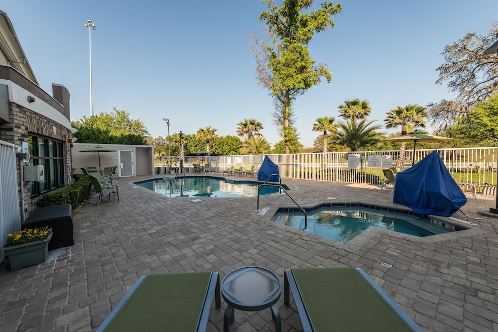 holiday inn express jacksonville blount island by ihg