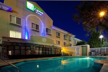 holiday inn express jacksonville blount island by ihg