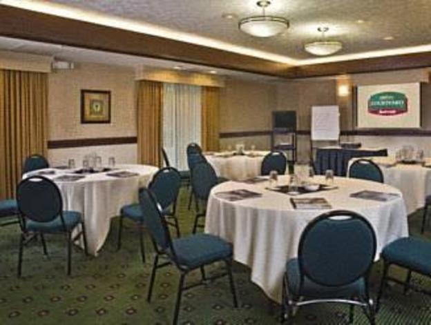 courtyard by marriott richmond northwest