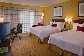 courtyard by marriott richmond northwest