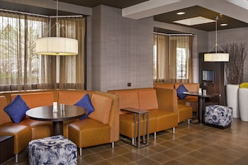 courtyard by marriott richmond northwest