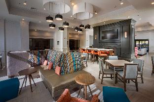 Hampton Inn & Suites Asheville Airport,Asheville Regional Airport>>Asheville,3 star