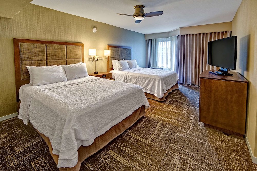hampton inn and suites asheville airport