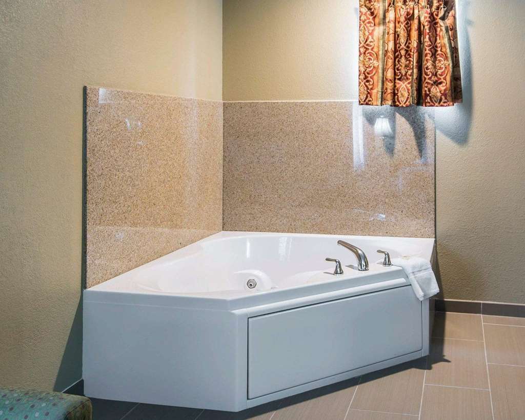 holiday inn kansas city downtown by ihg