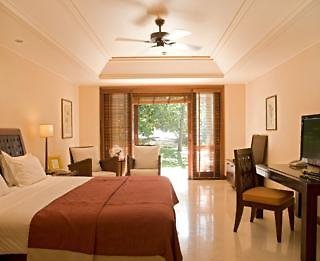 Constance Lemuria,Seychelles,Anse Volbert Village>>Anse Kerlan,5 star