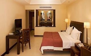 Constance Lemuria,Seychelles,Anse Volbert Village>>Anse Kerlan,5 star