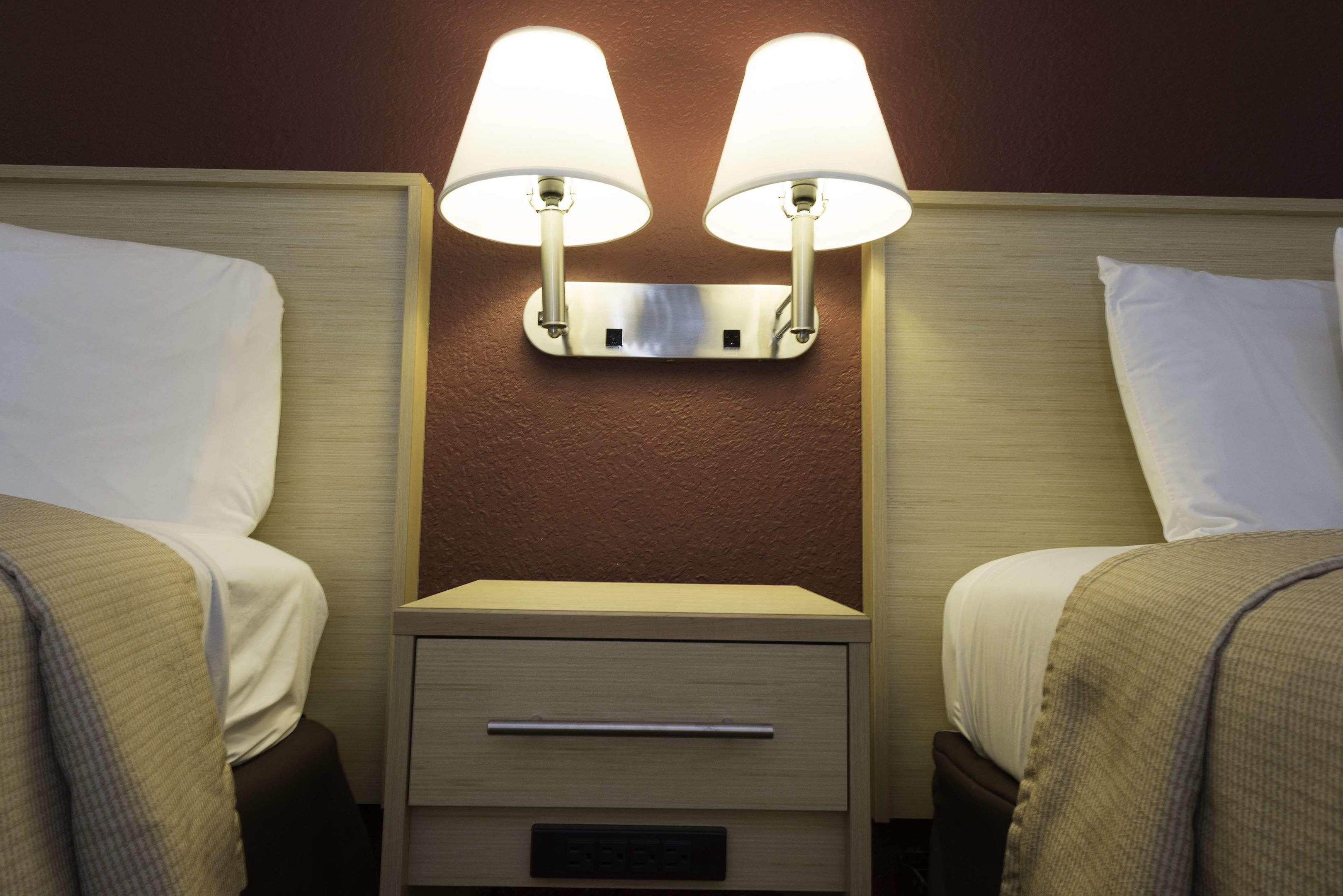red roof inn plus gainesville