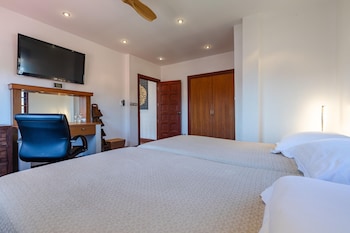 Tropical 6 Bedroom Villa Sanctuary,,5 star