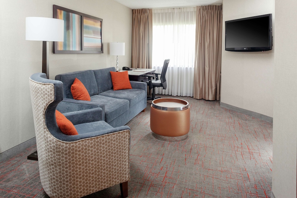 doubletree suites by hilton dayton miamisburg