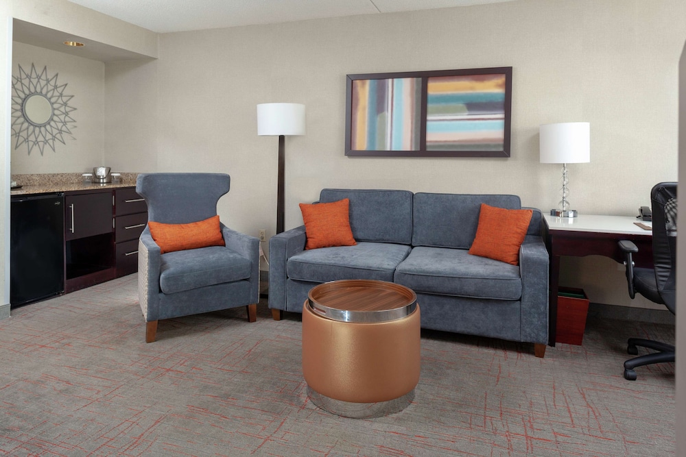 doubletree suites by hilton dayton miamisburg