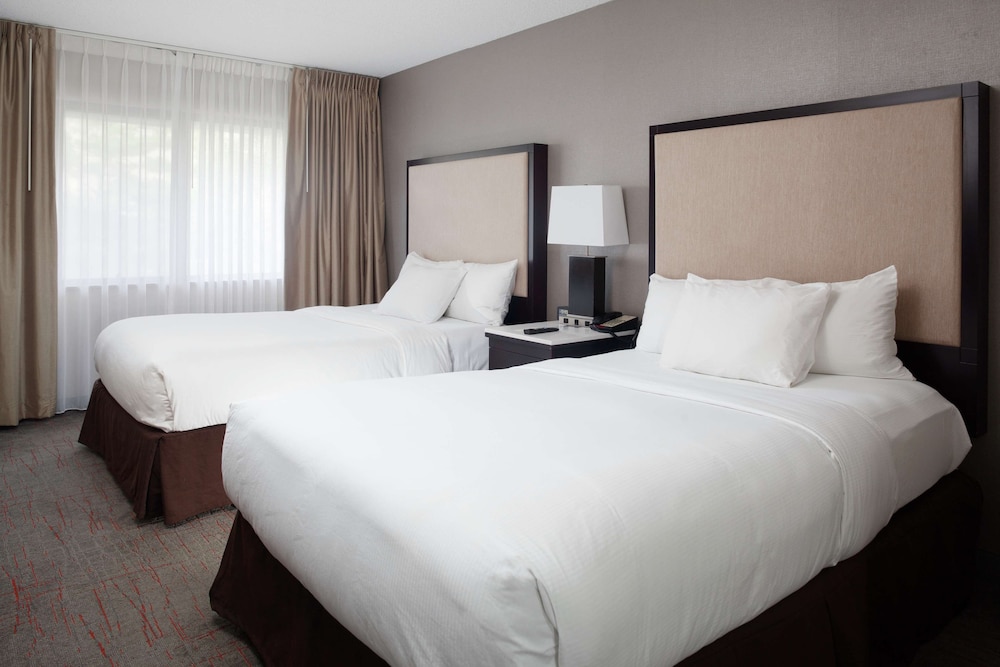 doubletree suites by hilton dayton miamisburg