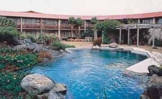 The Angus Hotel,Lower Hutt>>Hutt Central,3 star