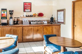 Econo Lodge,Eagle Nest>>Albuquerque,2 star
