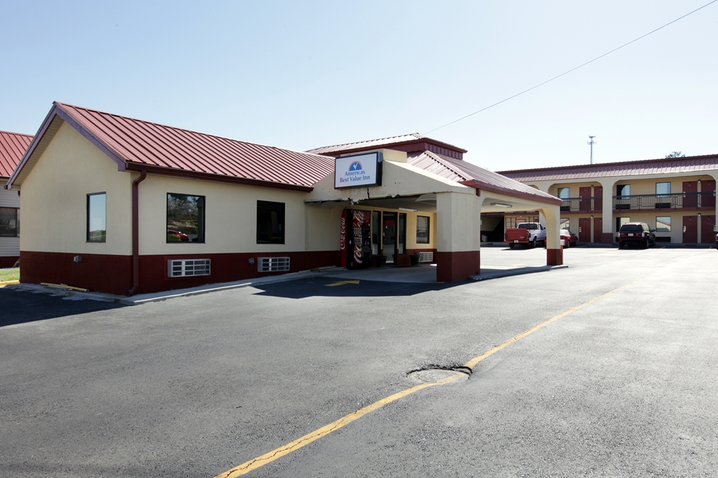 americas best value inn and suites macon at eisenhower parkway