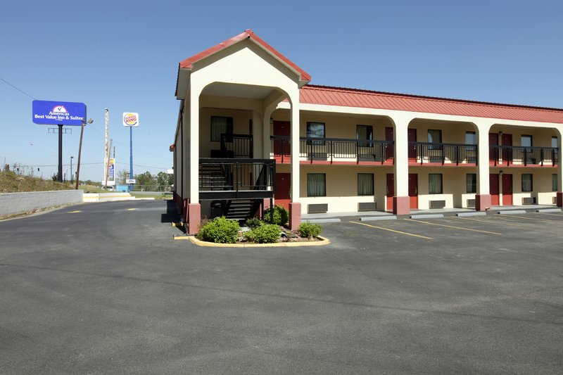 americas best value inn and suites macon at eisenhower parkway