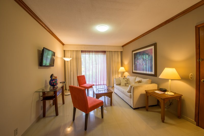 hotel globales camino real managua