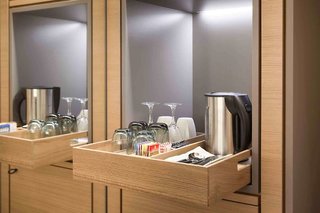 Pullman Basel Europe,Cocteau-Kabinett>>Basel,4 star