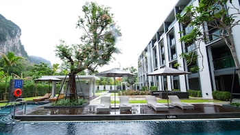 b2 krabi premier hotel