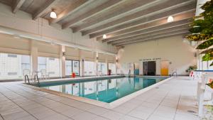 Best Western North Bay Hotel & Conference Centre,North Bay>>Nipissing,3 star