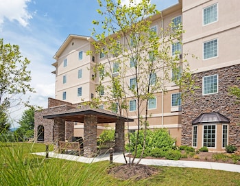 staybridge suites oak ridge by ihg
