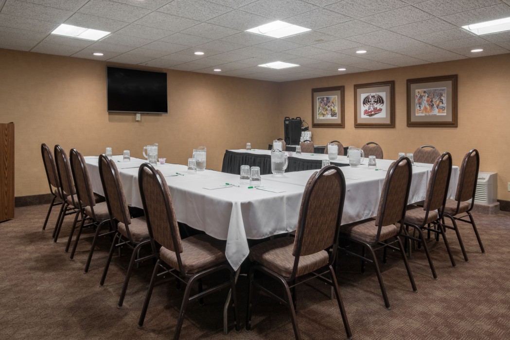 Holiday Inn & Suites St. Cloud By Ihg,Minnesota>>Benton County,3 star