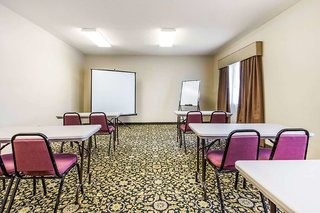 quality inn and suites pearl jackson