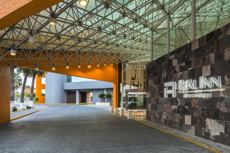 real inn nuevo laredo