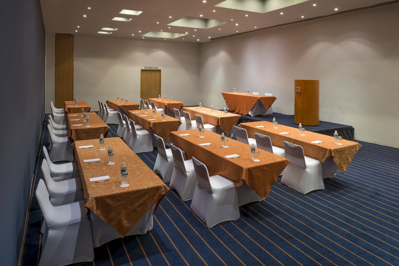 real inn nuevo laredo