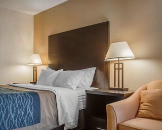 Comfort Inn St Thomas,Ingersoll>>Central Elgin,3 star