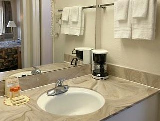 Days Inn By Wyndham Deming,Luna>>Deming,2 star