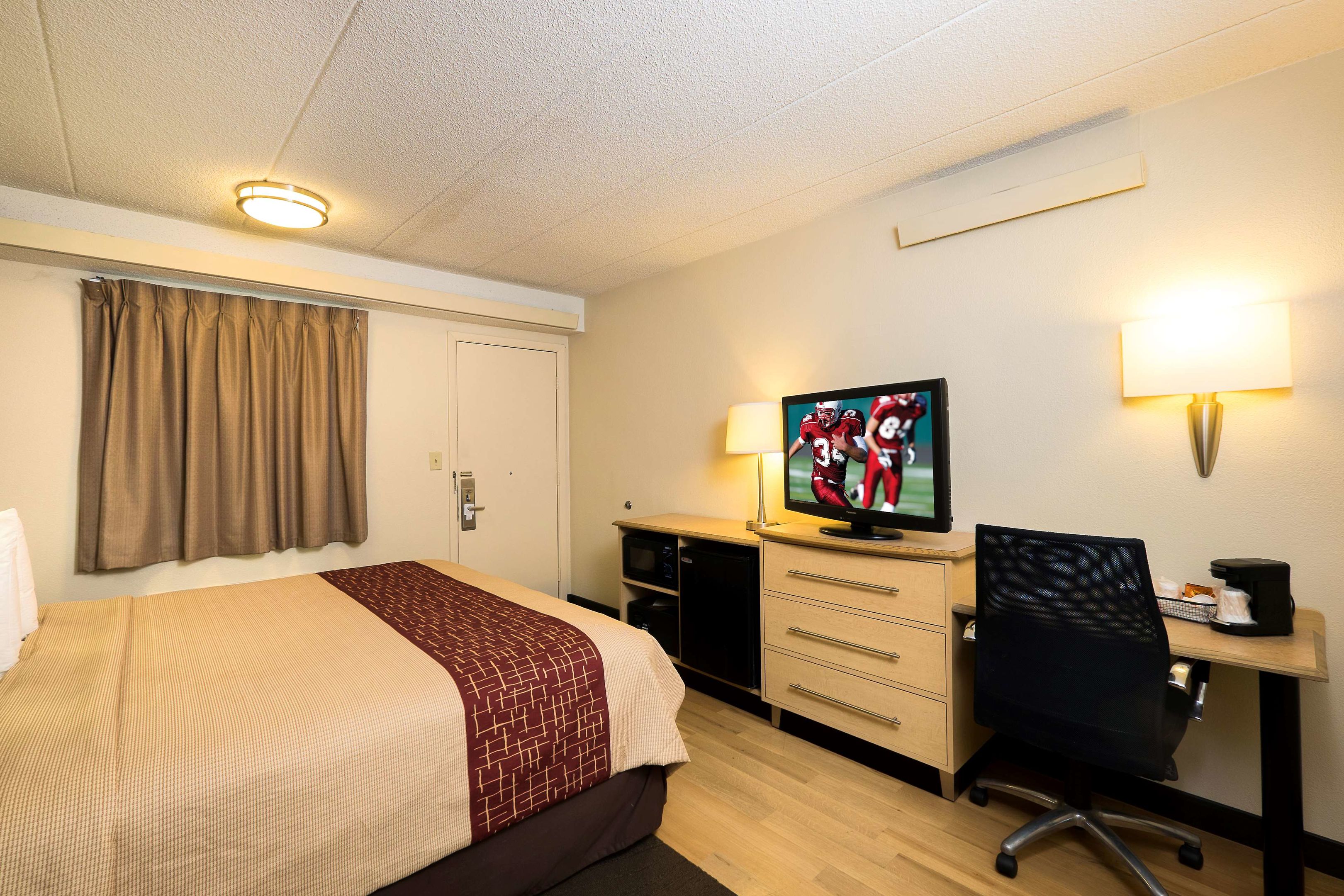 red roof inn tinton falls jersey shore