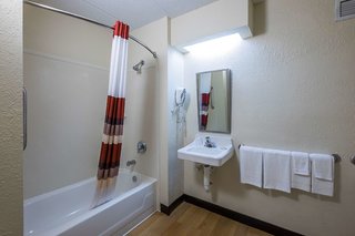 red roof inn tinton falls jersey shore