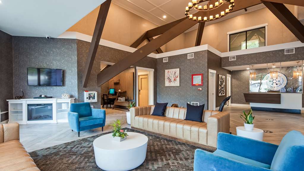 the hub middletown red bank bw signature collection