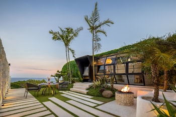 airship bali 1