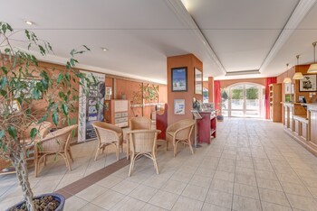 pierre and vacances residence les rives de laure