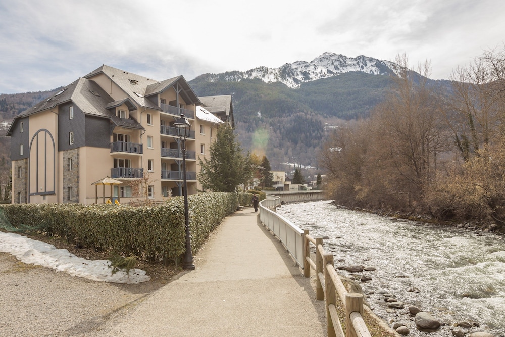 pierre and vacances residence les rives de laure