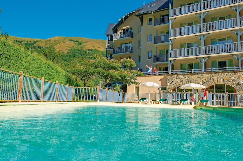 pierre and vacances residence les rives de laure