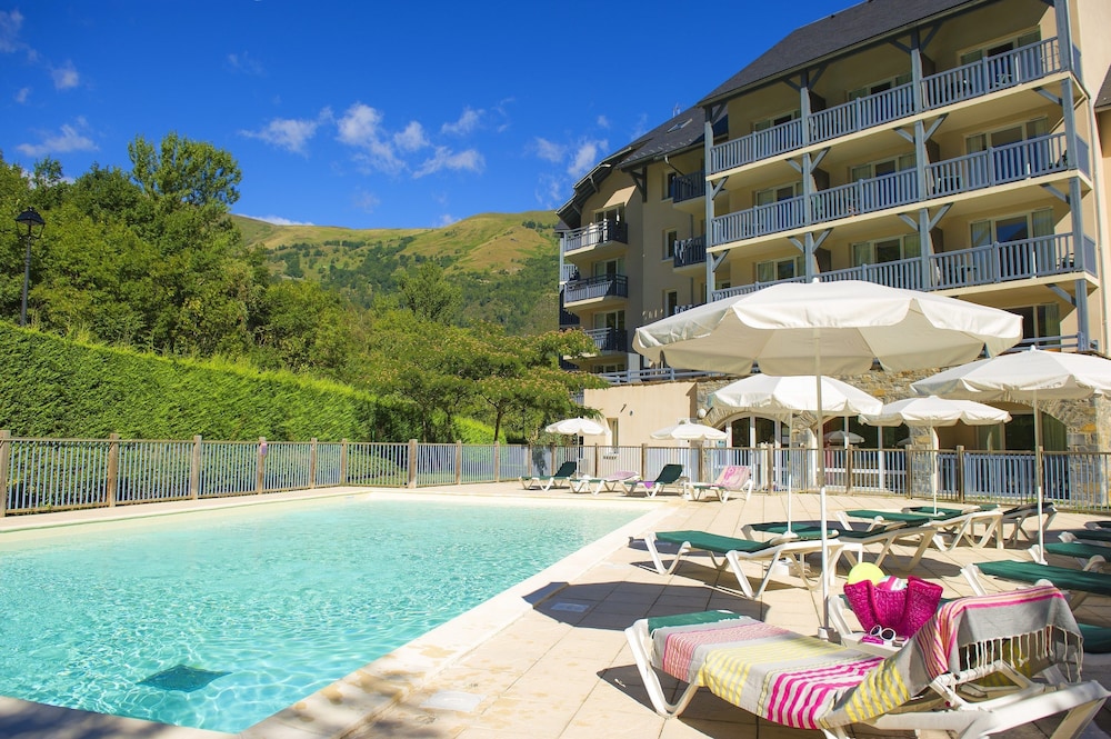 pierre and vacances residence les rives de laure