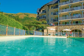 pierre and vacances residence les rives de laure