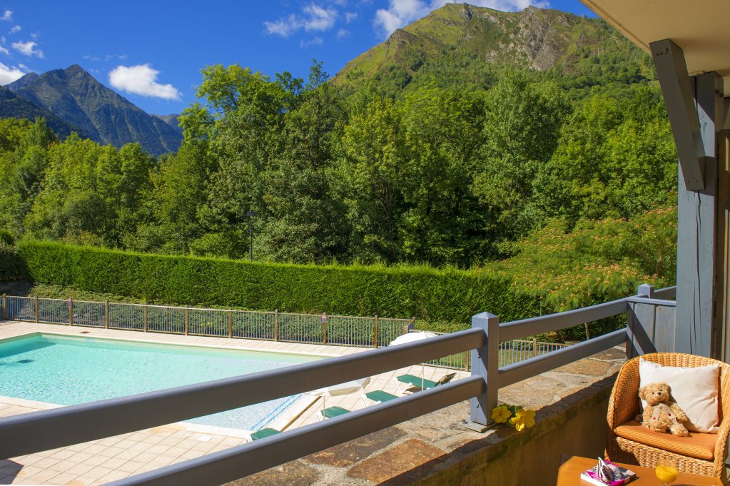 pierre and vacances residence les rives de laure