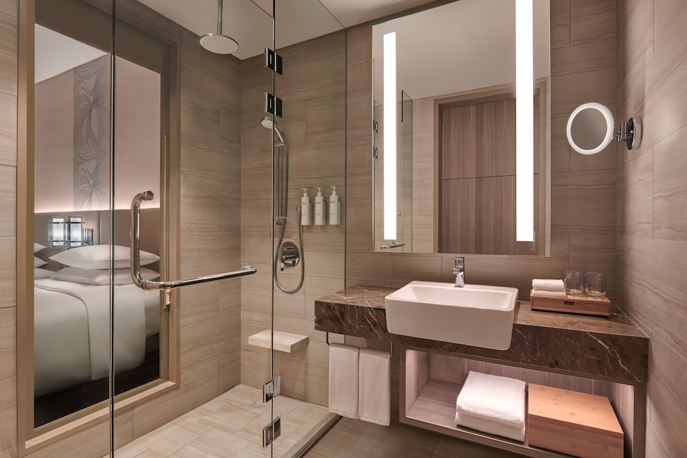 courtyard by marriott setia alam