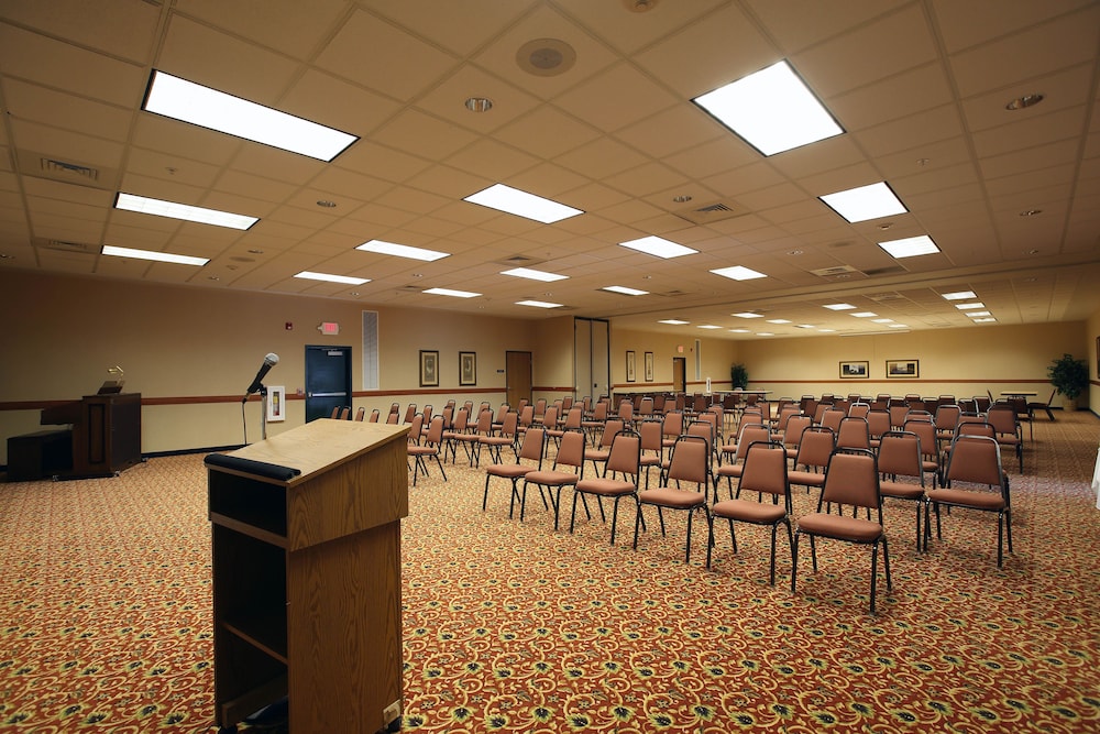 boarders inn and suites by cobblestone hotels shawano